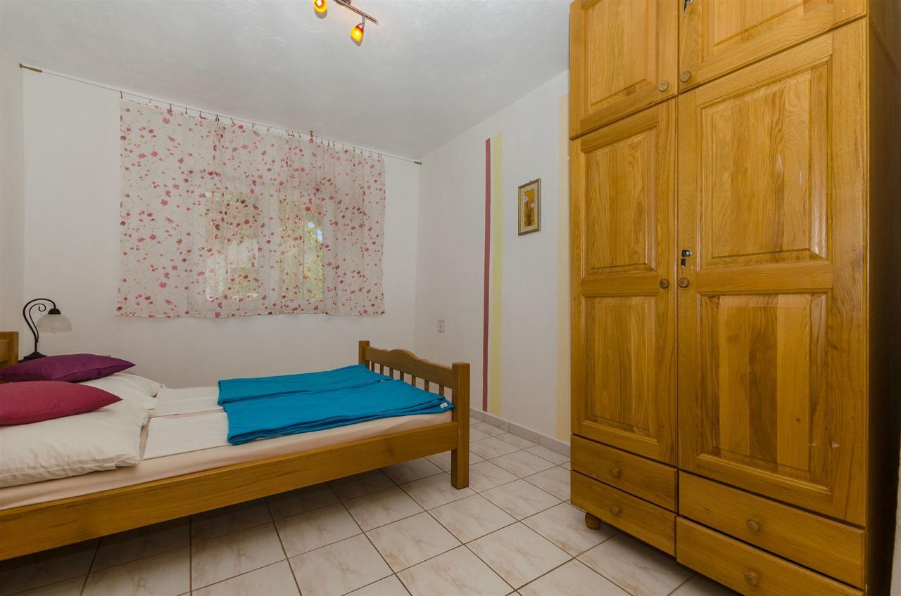 Apartments Ljubica Rogoznica  Exterior foto